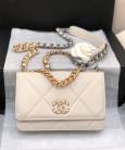 Клатч Сhan*l 19 Wallet on Chain Bag Biege